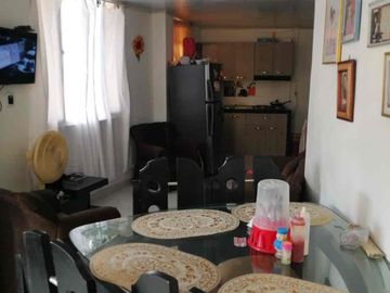 SE VENDE HERMOSA CASA  ESQUINERA CON RENTAS EN DOSQUEBRADAS RISARALDA