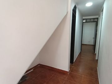 Venta Casa de 3 niveles independientes mas terraza Sector Samaria-Pereira