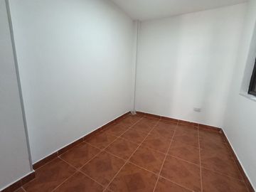 Venta Casa de 3 niveles independientes mas terraza Sector Samaria-Pereira