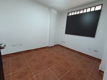 Venta Casa de 3 niveles independientes mas terraza Sector Samaria-Pereira
