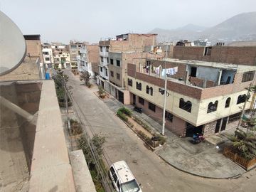 AIRES 4TO PISO EN VENTA 133 M2 URB. COOP. UNIVERSAL - SANTA ANITA