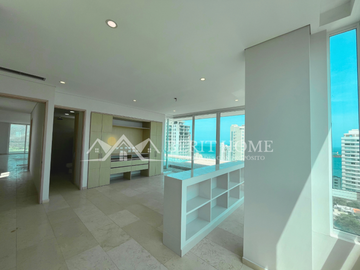Penthouse con Piscina en Venta