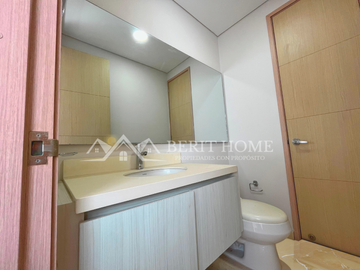 Penthouse con Piscina en Venta