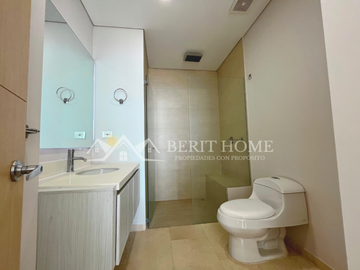 Penthouse con Piscina en Venta