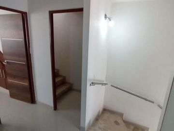VENDO ESPECTACULAR CASA RENOVADA EN SANTA CLARA DE LAS VILLAS