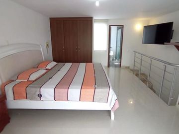 VENDO ESPECTACULAR CASA RENOVADA EN SANTA CLARA DE LAS VILLAS