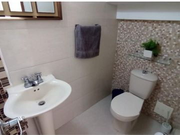 VENDO ESPECTACULAR CASA RENOVADA EN SANTA CLARA DE LAS VILLAS