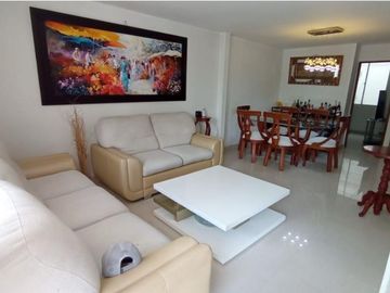 VENDO ESPECTACULAR CASA RENOVADA EN SANTA CLARA DE LAS VILLAS