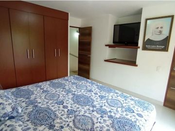 VENDO ESPECTACULAR CASA RENOVADA EN SANTA CLARA DE LAS VILLAS