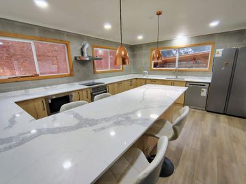 Casa con Parcela piedra Blanca $ 180.000.000.-