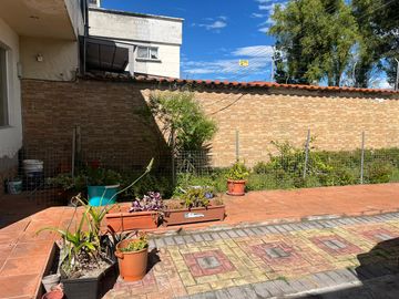 VENTA CASA EN SANGOLQUI, URBANIZACION SAN FRANCISCO