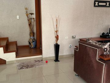 VENTA CASA EN SANGOLQUI, URBANIZACION SAN FRANCISCO