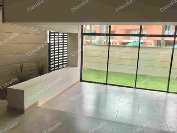 CASA PARA LA VENTA
