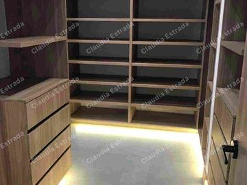 CASA PARA LA VENTA
