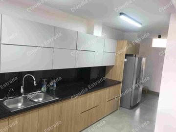 CASA PARA LA VENTA