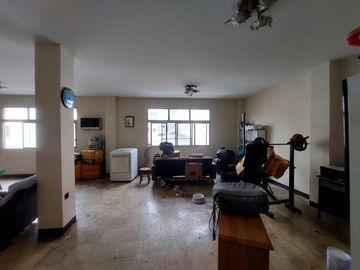Venta Edificio Comercial en Centro de Guayaquil, 950 m² de Construccion