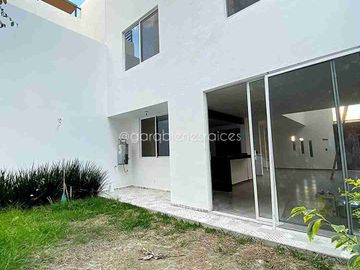 Amplia e iluminada casa en Venta, Villa Magna, S.L.P