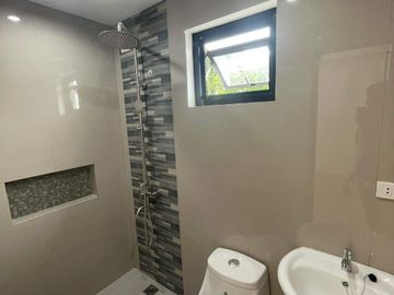 10M-Preselling- Single Detached  w/ 4 Bedrooms (1 at the ground) & Built-in-Cabinet For Sale in Brgy. Mabini, Lipa City, Batangas