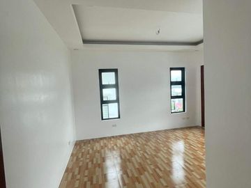 10M-Preselling- Single Detached  w/ 4 Bedrooms (1 at the ground) & Built-in-Cabinet For Sale in Brgy. Mabini, Lipa City, Batangas