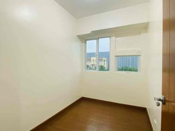 34k/month - 2 Bedroom Ready For Occupancy Rent To Own In Pasay Bay Area | Palm Beach West