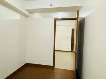 34k/month - 2 Bedroom Ready For Occupancy Rent To Own In Pasay Bay Area | Palm Beach West