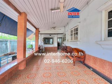 Single house + land, 2 floors, 400 sq m. Single house + land, Soi Sai Mai 82, next to Sarasas Witaed Sai Mai School, Sai Mai Road, Phahon Yothin Road,