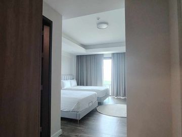 3 Storey Overlooking House and Lot in Calabuso Tagaytay City RAS