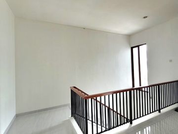 Lelang Rumah Cluster Mewah Strategis Area Bintaro Tangsel