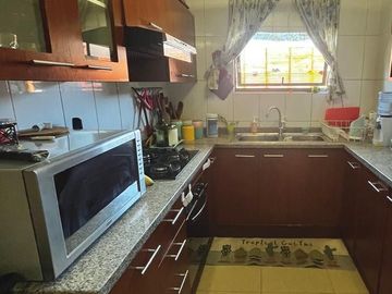 VENDE CASA EN SELECTO BARRIO DE MACHALI
