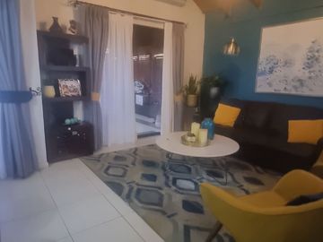 VENDE CASA EN SELECTO BARRIO DE MACHALI