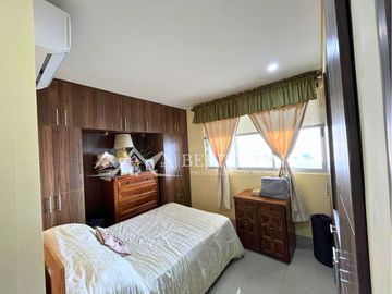 Apartamento en venta con vista al mar