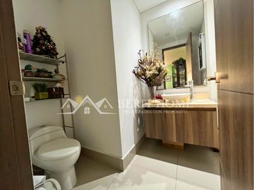 Apartamento en venta con vista al mar
