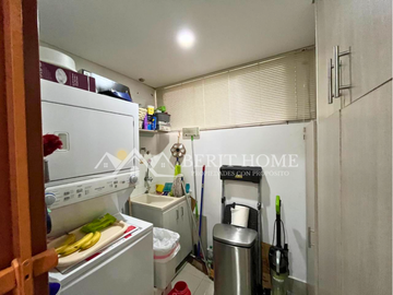 Apartamento en venta con vista al mar