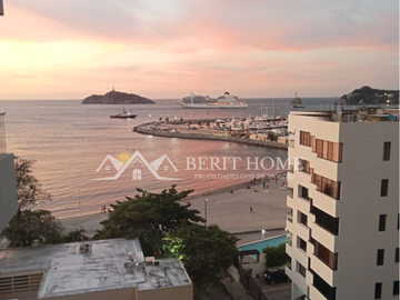 Apartamento en venta con vista al mar