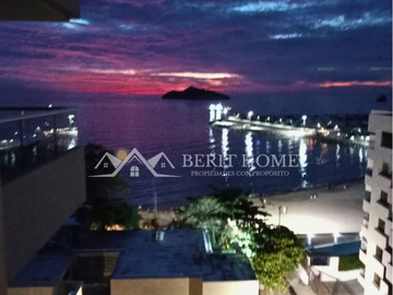 Apartamento en venta con vista al mar