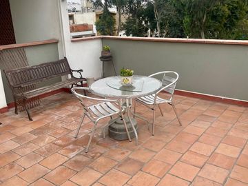 Venta de Dpto frente a parque Nuestra Señora de la Reconciliación en Surco