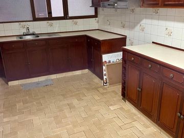 Venta de Dpto frente a parque Nuestra Señora de la Reconciliación en Surco