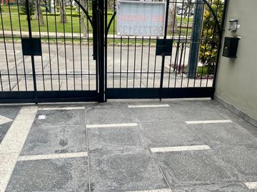 Venta de Dpto frente a parque Nuestra Señora de la Reconciliación en Surco