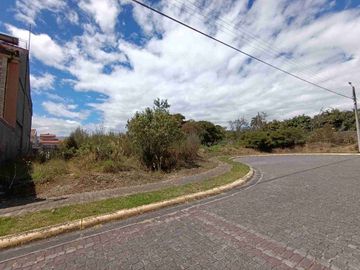 VENDO LOTE DE 460 MTS EN URBANIZACIÓN PRIVADA CON GUARDIANIA PERMANENTE
