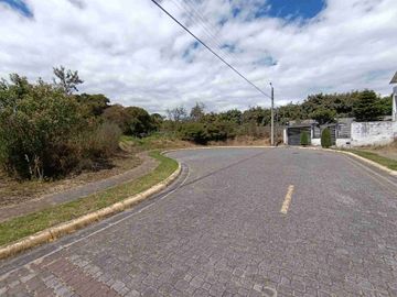 VENDO LOTE DE 460 MTS EN URBANIZACIÓN PRIVADA CON GUARDIANIA PERMANENTE