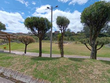 VENDO LOTE DE 460 MTS EN URBANIZACIÓN PRIVADA CON GUARDIANIA PERMANENTE