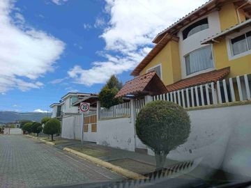 VENDO LOTE DE 460 MTS EN URBANIZACIÓN PRIVADA CON GUARDIANIA PERMANENTE