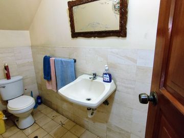 Se Vende Casa en Surco – Frente a Parque, en Condominio Seguro y Residencial