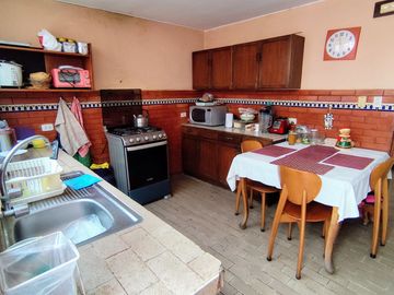 Se Vende Casa en Surco – Frente a Parque, en Condominio Seguro y Residencial