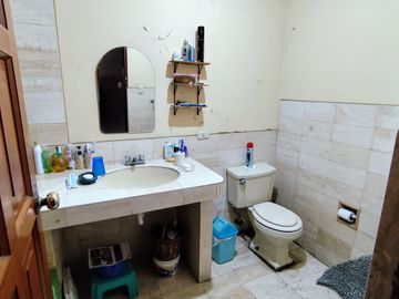 Se Vende Casa en Surco – Frente a Parque, en Condominio Seguro y Residencial
