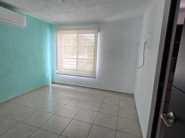 VENDO CASA EN FRACC. VISTA SUR, TLAJOMULCO CERCA AEROPUERTO