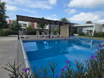 VENDO CASA EN FRACC. VISTA SUR, TLAJOMULCO CERCA AEROPUERTO
