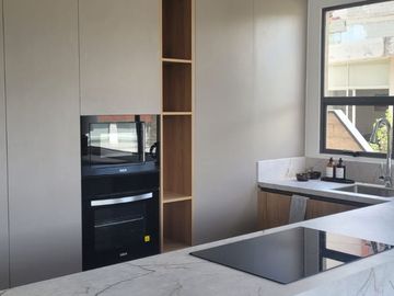Hermoso Exclusivo Departamento En Venta Cumbayá