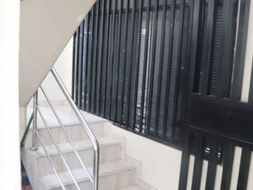 VENTA de Casa moderna, segura y muy rentable 360m2 de area total