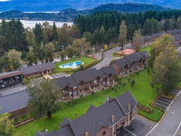 Se vende casa en Pucon Condominio con Piscina, quincho y areas verdes